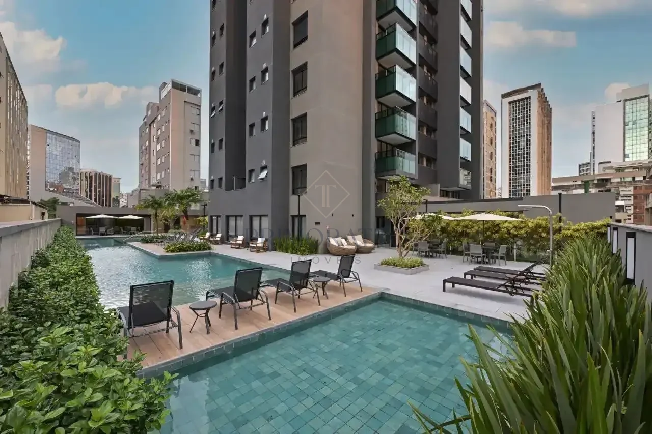 Piscina com Raia e Deck